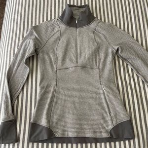 Lululemon Pullover size 6